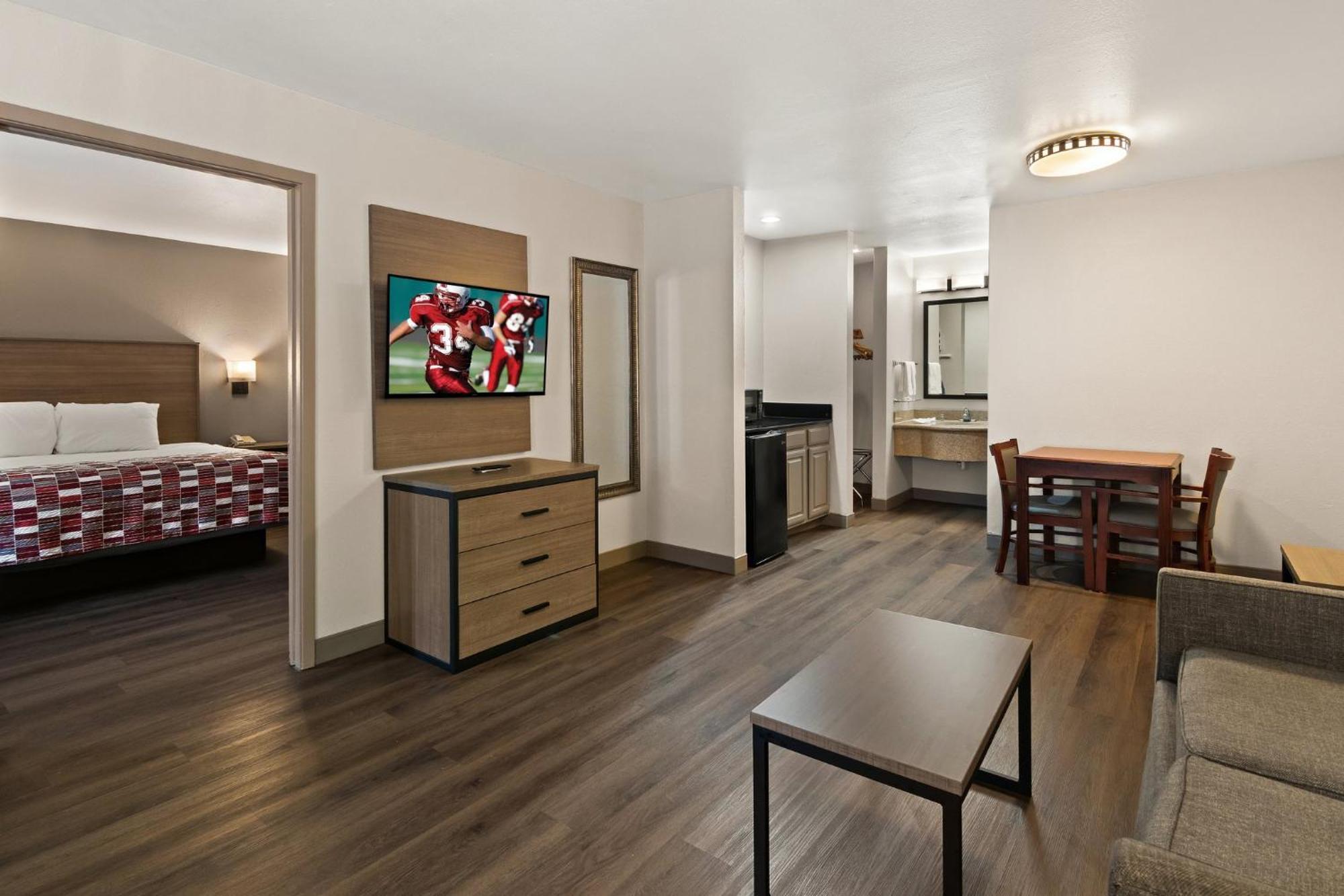 Irving Inn & Suites At Dfw Airport Extérieur photo